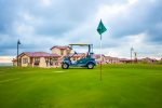 18 hole on-site golf course